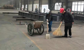 美化環(huán)境，黨員活動(dòng)日開展企業(yè)大掃除