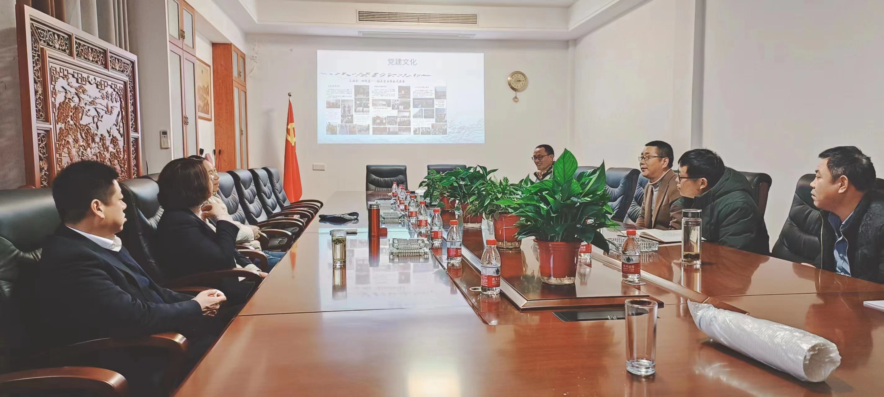 省鋼協(xié)、中建材領(lǐng)導蒞臨宏泰鋼構(gòu)